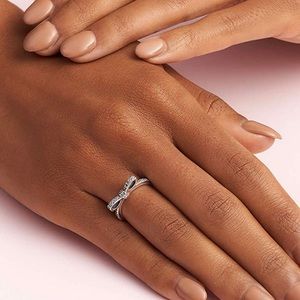 Pandora Bow Ring